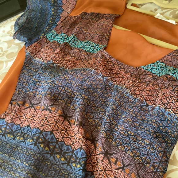 🛍️🛍️ 3 for $5. Beautiful sheer top in multiple colors - Picture 6 of 7